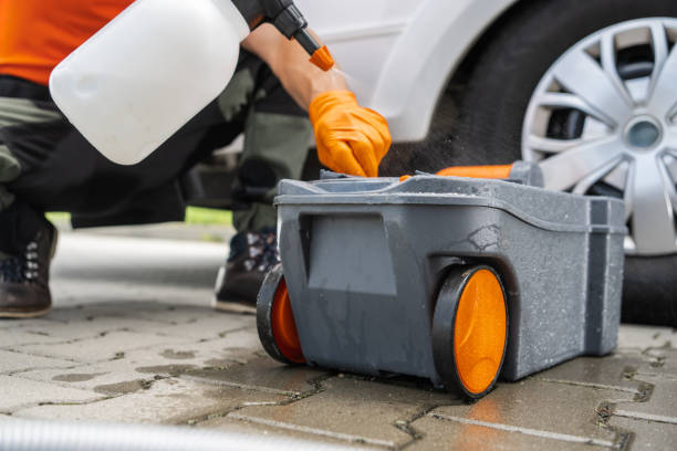 Best Portable toilet rental cost  in Navarre, OH